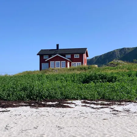 Vakantiehuis Brand New In Lofoten With Private Beach *