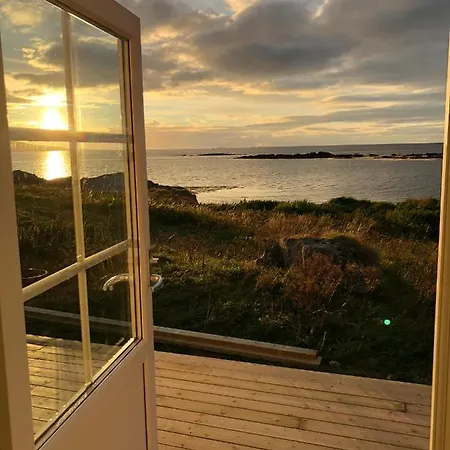 Vakantiehuis Brand New In Lofoten With Private Beach *